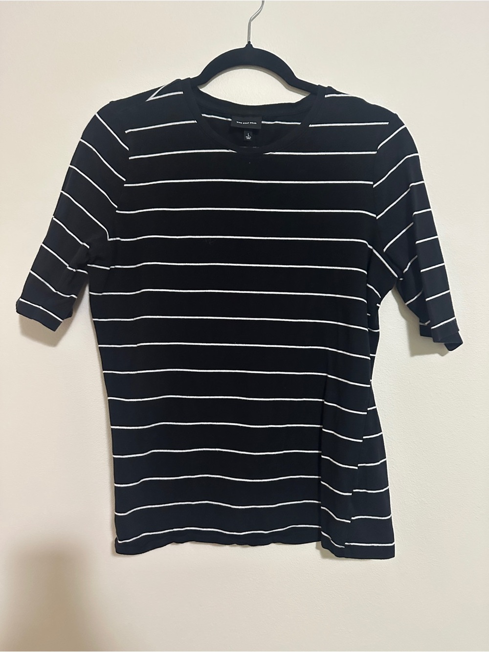 ♻️ Who What Wear Black and White Striped Crew Tee